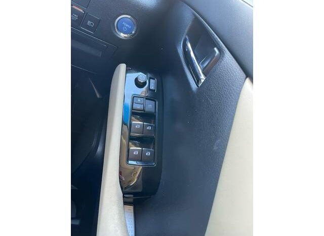 
								TOYOTA ALPHARD HYBRID X full									