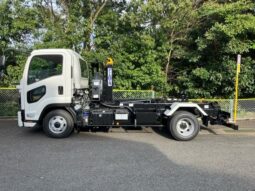 
										ISUZU FORWARD full									