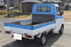 Nissan Clipper Truck NT100