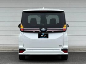 TOYOTA VOXY HYBRID S-Z