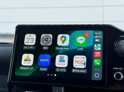 
										TOYOTA VOXY HYBRID S-Z full									