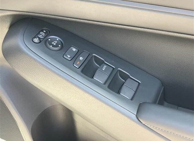 
								HONDA VEZEL E:HEV X full									