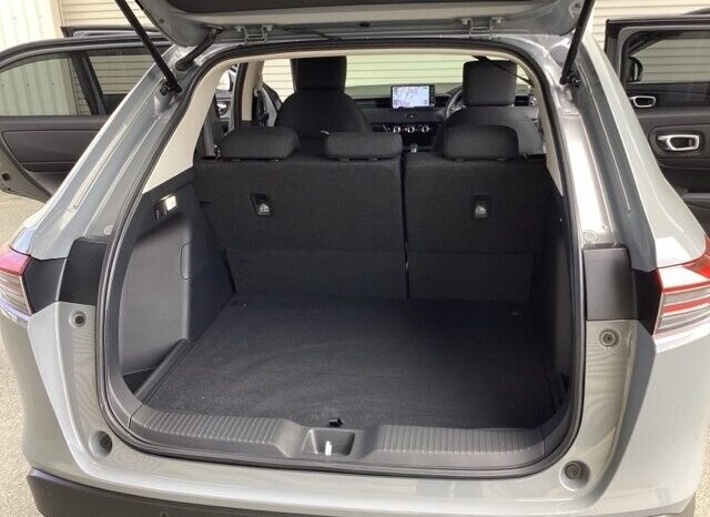 
								Honda Vezel e:HEV X full									